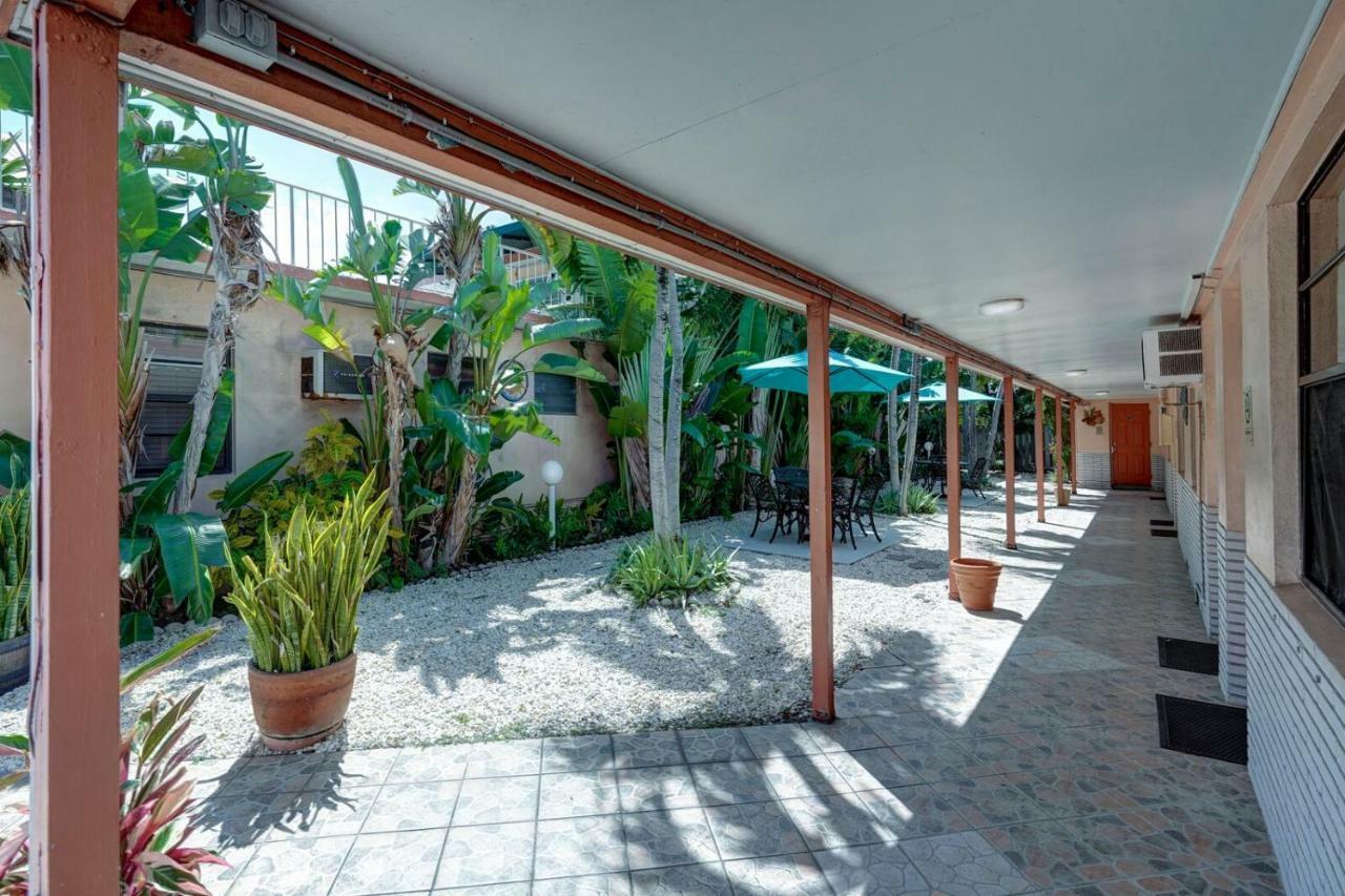 Sea Garden By The Sea Otel Lauderdale-by-the-Sea Dış mekan fotoğraf